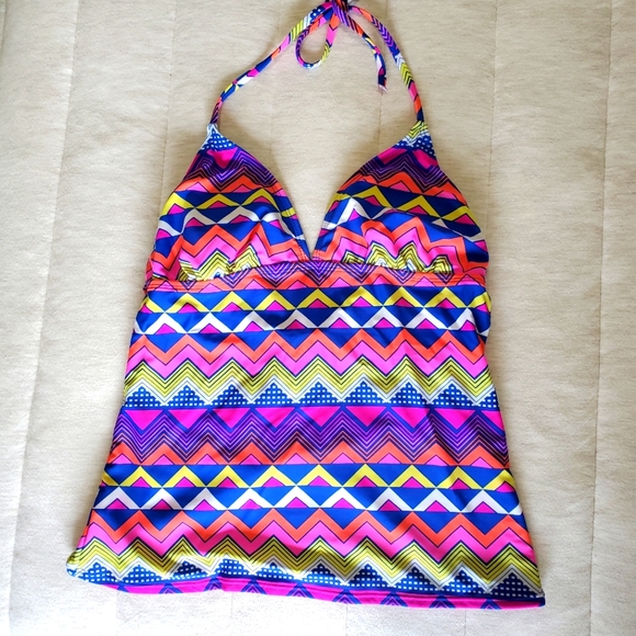 2 Piece Tankini Swimsuit - Picture 1 of 6